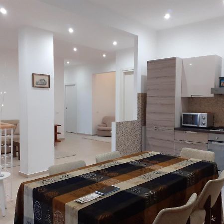 Casa Galante Ostia Centroアパートメント エクステリア 写真