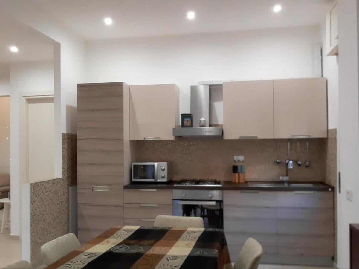 Casa Galante Ostia Centroアパートメント エクステリア 写真